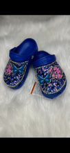 Load image into Gallery viewer, Custom blinged Kids clogs
